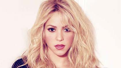 shakira 100 000 000